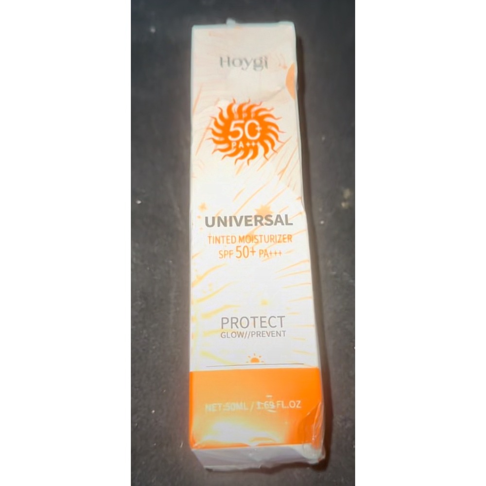 Hoygi Universal Tinted Moisturizer SPF 50+ PA+++ Sunscreen Protect Glow 50ml